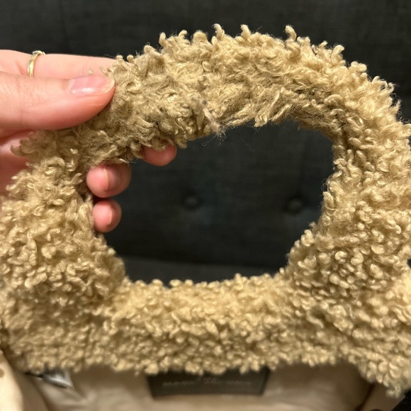 - Marc Jacobs small teddy tote AUTHENTIC - Picture 3 of 3